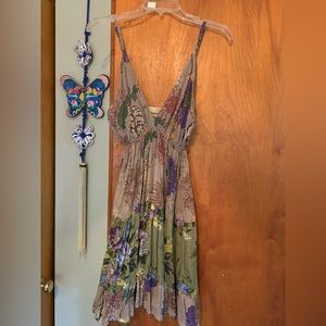 Beautiful vintage dress